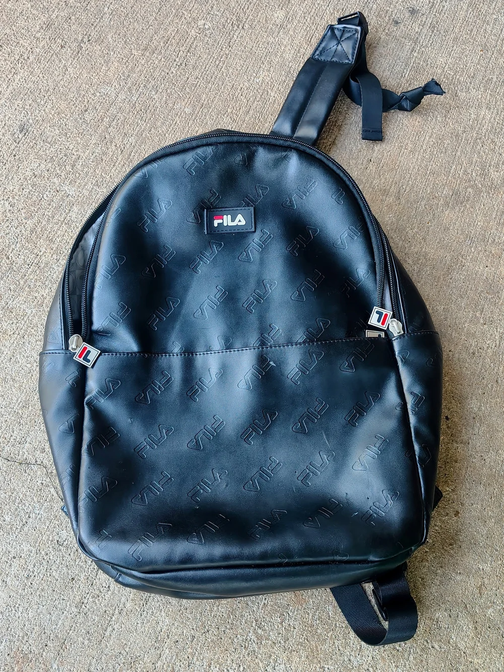 FILA Black Men's Backpack - Sleek Logo Design